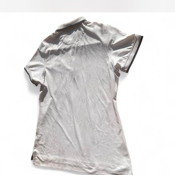 White |Peter Millar| Golf Polo Shirt NWOT
Woman's Medium Ojai Valley Inn - Picture 2 of 5